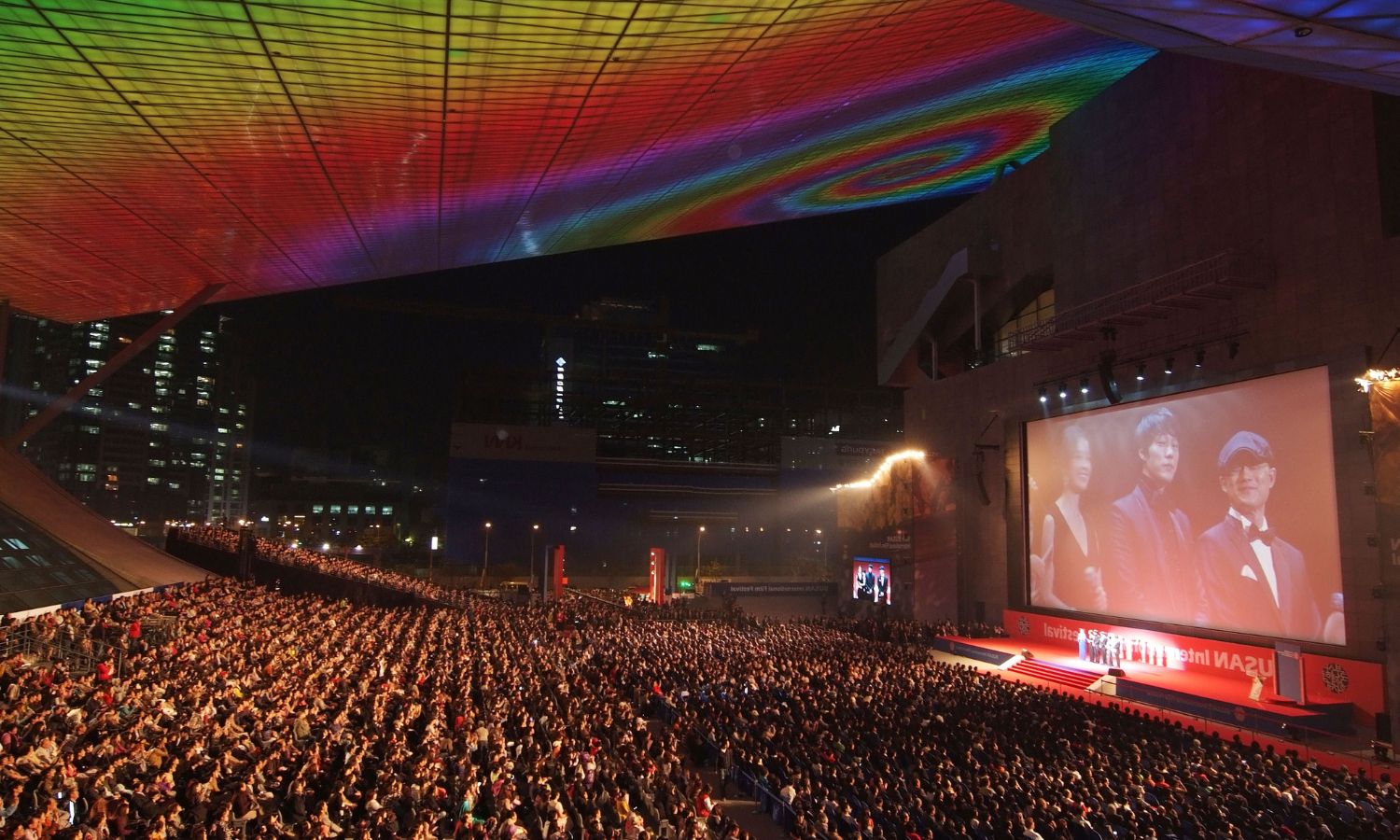 Busan International Film Festival: Park Eun-bin and Lee Je-hoon to Host Opening Ceremony