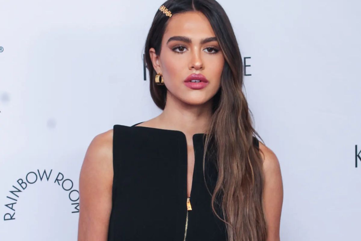 Amelia Hamlin Daring Alaia Gown Steals the Spotlight at 2023 CFDA Awards