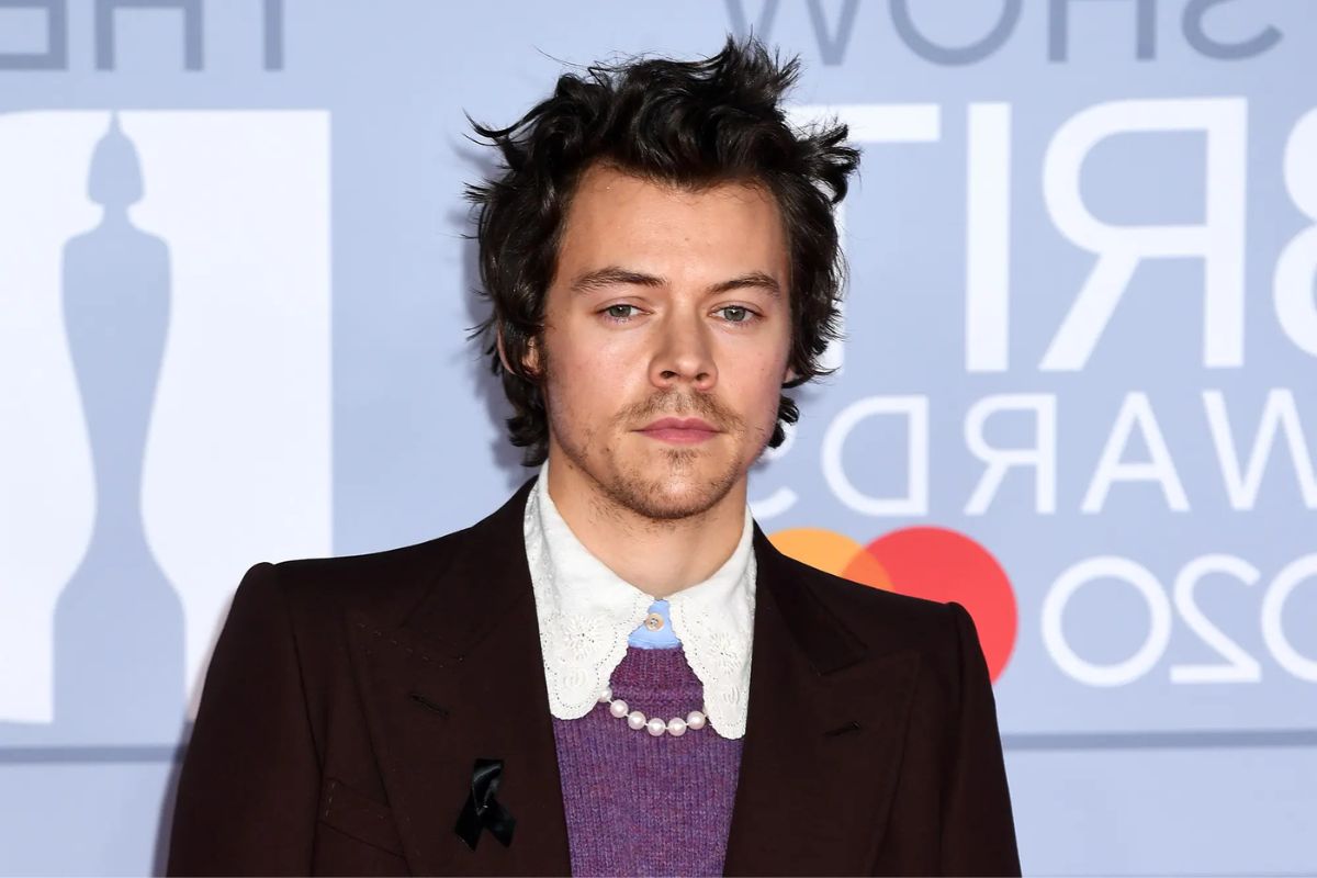 Harry Styles Shocks Fans With Bold Buzzcut At U2s Sphere Concert